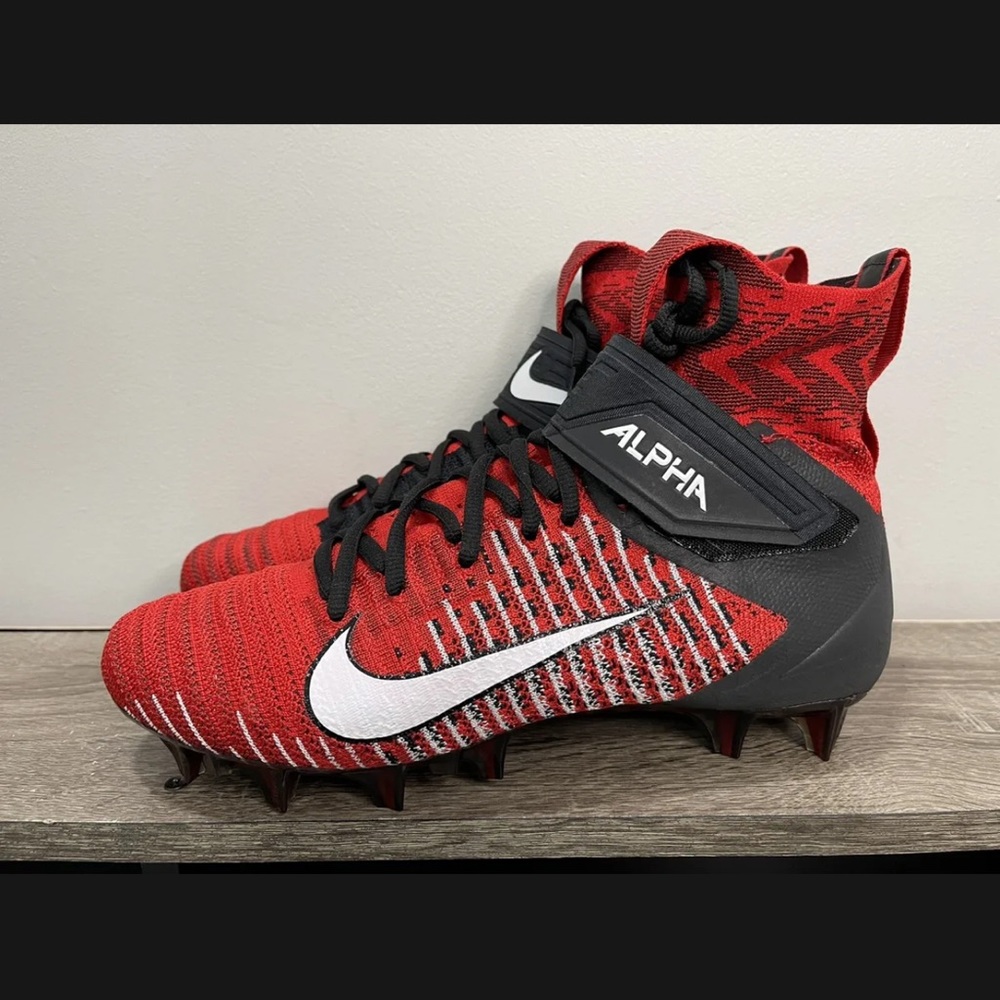 Size 8.5 Nike Alpha Menace Elite 2 Flyknit Football Cleats Red AO3374-601 $225